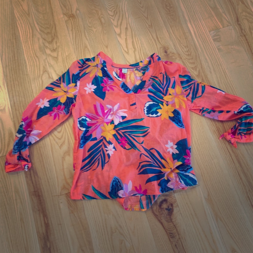 Old Navy linen top (new)